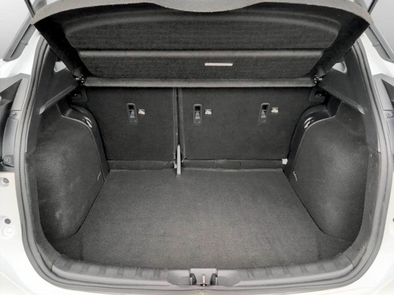 2024 Nissan Kicks SR w/Premium Pkg  **CLEAN CARFAX** Photo
