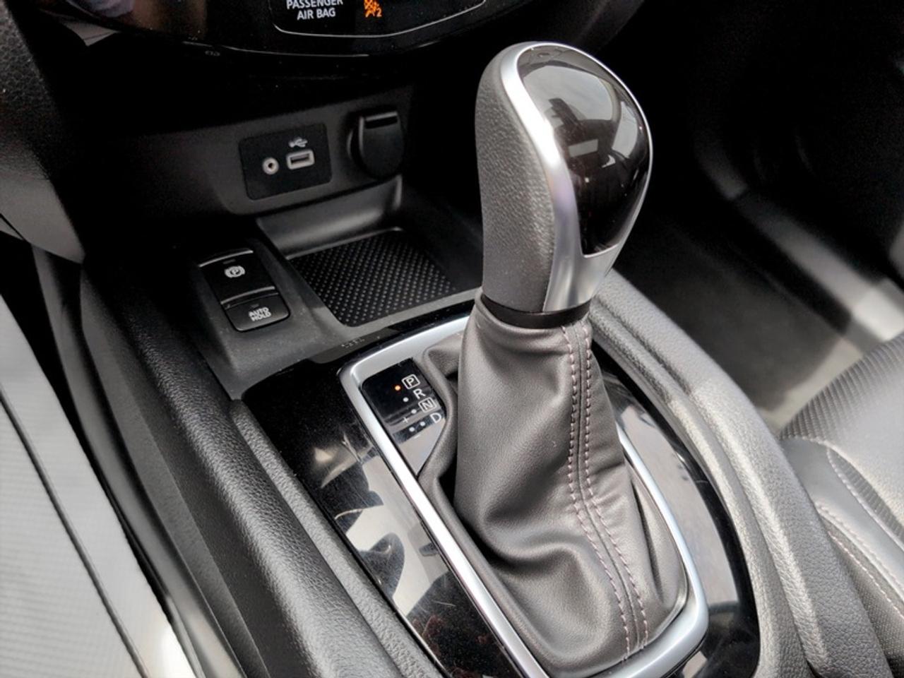 2023 Nissan Qashqai SL AWD  **CLEAN CARFAX** Photo