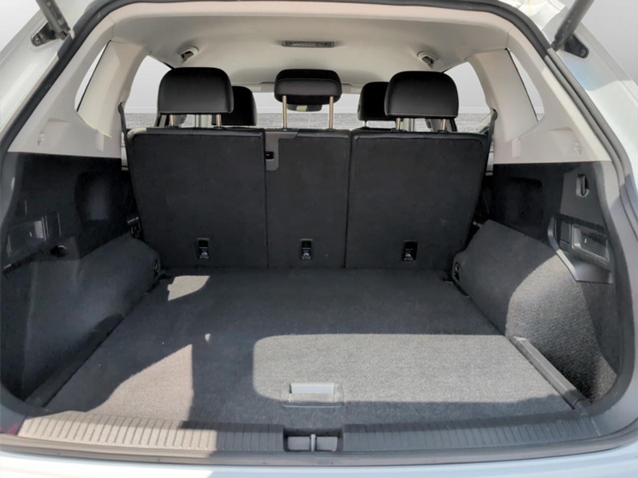 2024 Volkswagen Tiguan Comfortline  **LEATHER - HTD SW** Photo