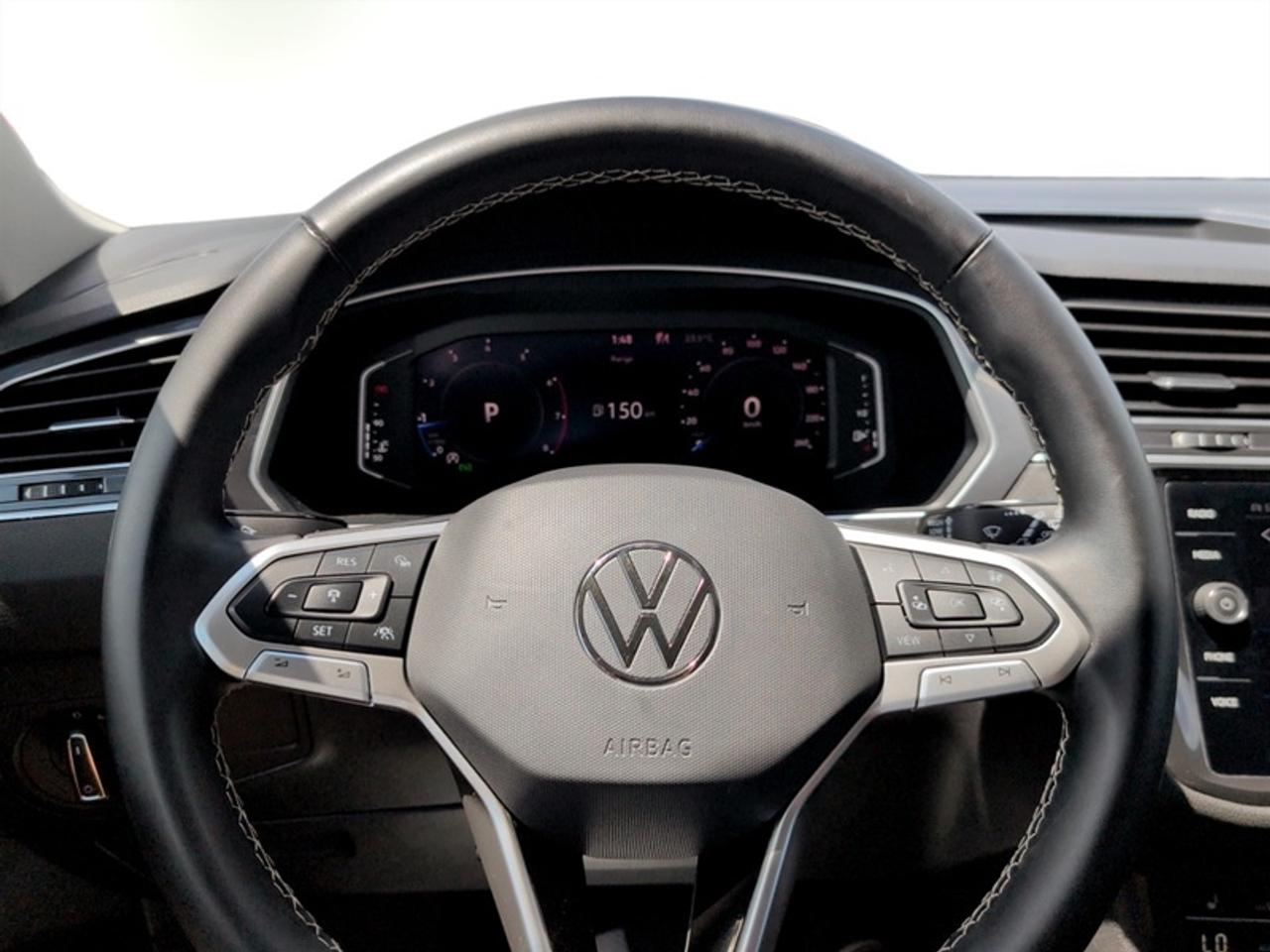 2024 Volkswagen Tiguan Comfortline  **LEATHER - HTD SW** Photo