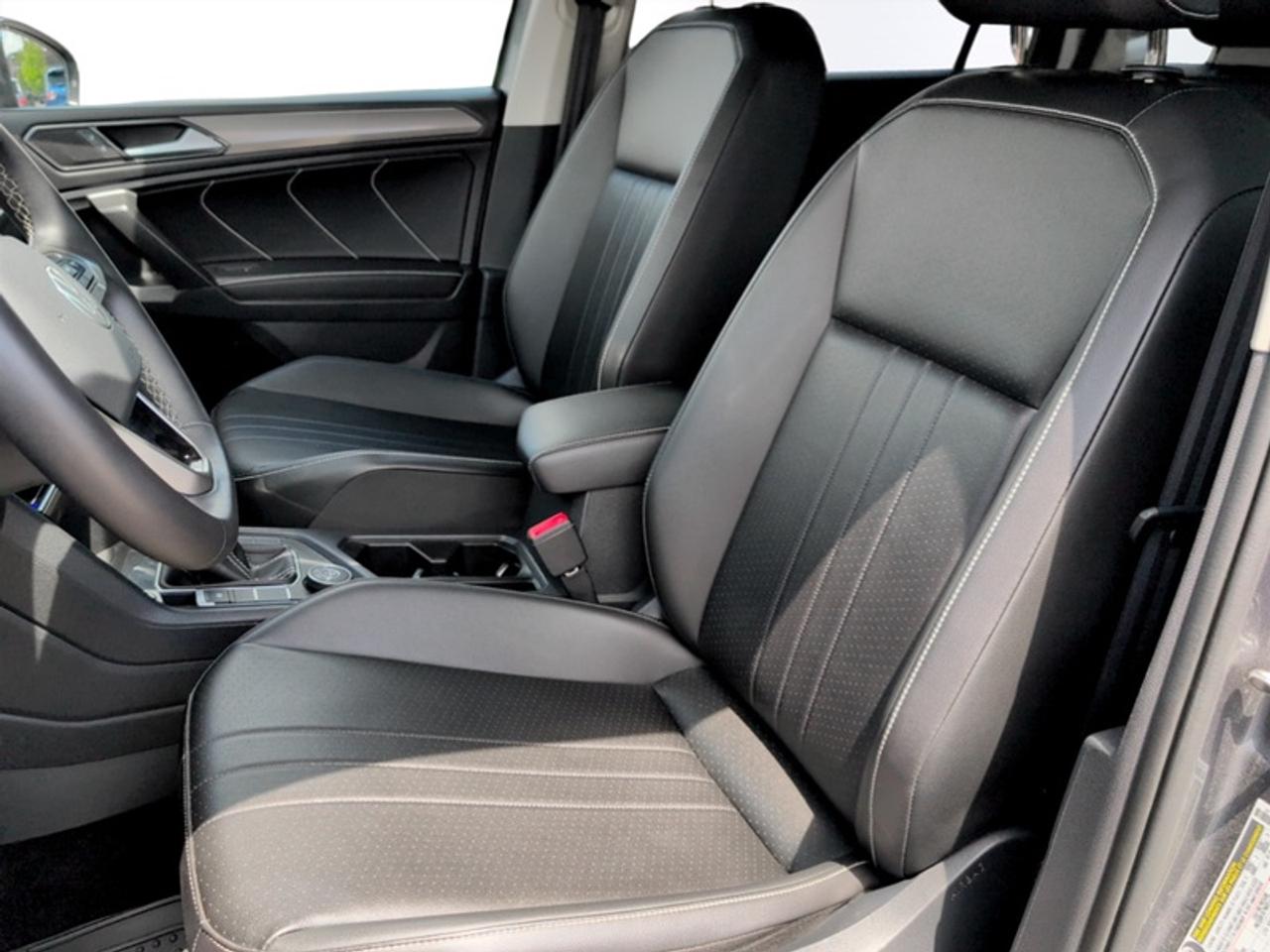 2024 Volkswagen Tiguan Comfortline  **CLEAN CARFAX** Photo