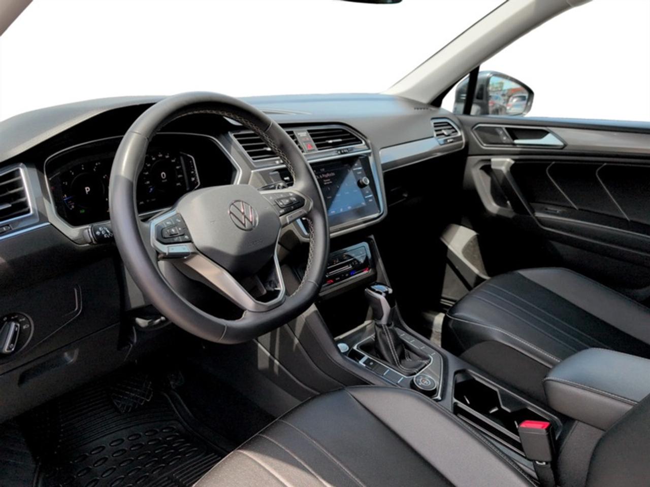 2024 Volkswagen Tiguan Comfortline  **CLEAN CARFAX** Photo