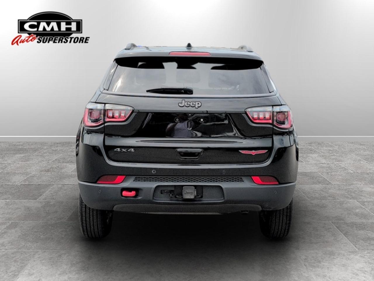 2022 Jeep Compass Trailhawk  **LOW MILEAGE** Photo