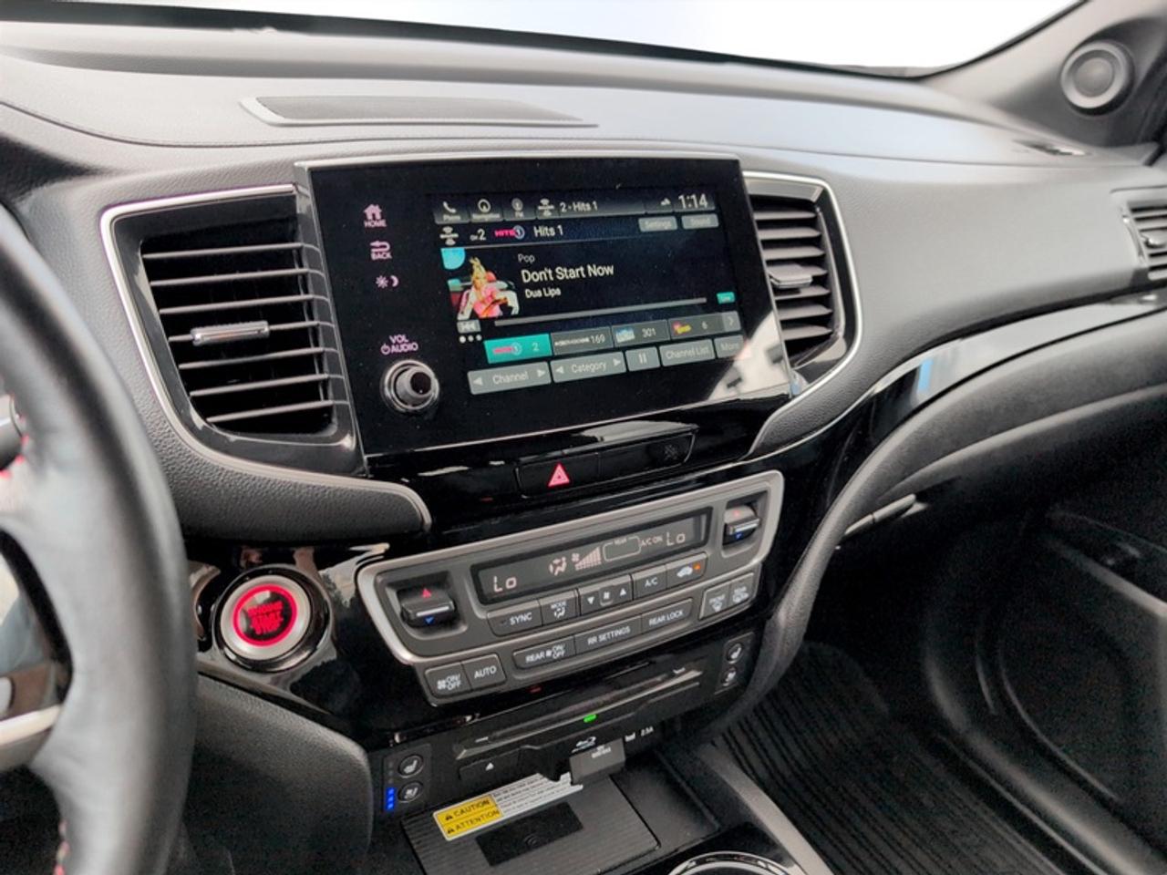 2020 Honda Pilot Black Edition  **LOW MILEAGE** Photo