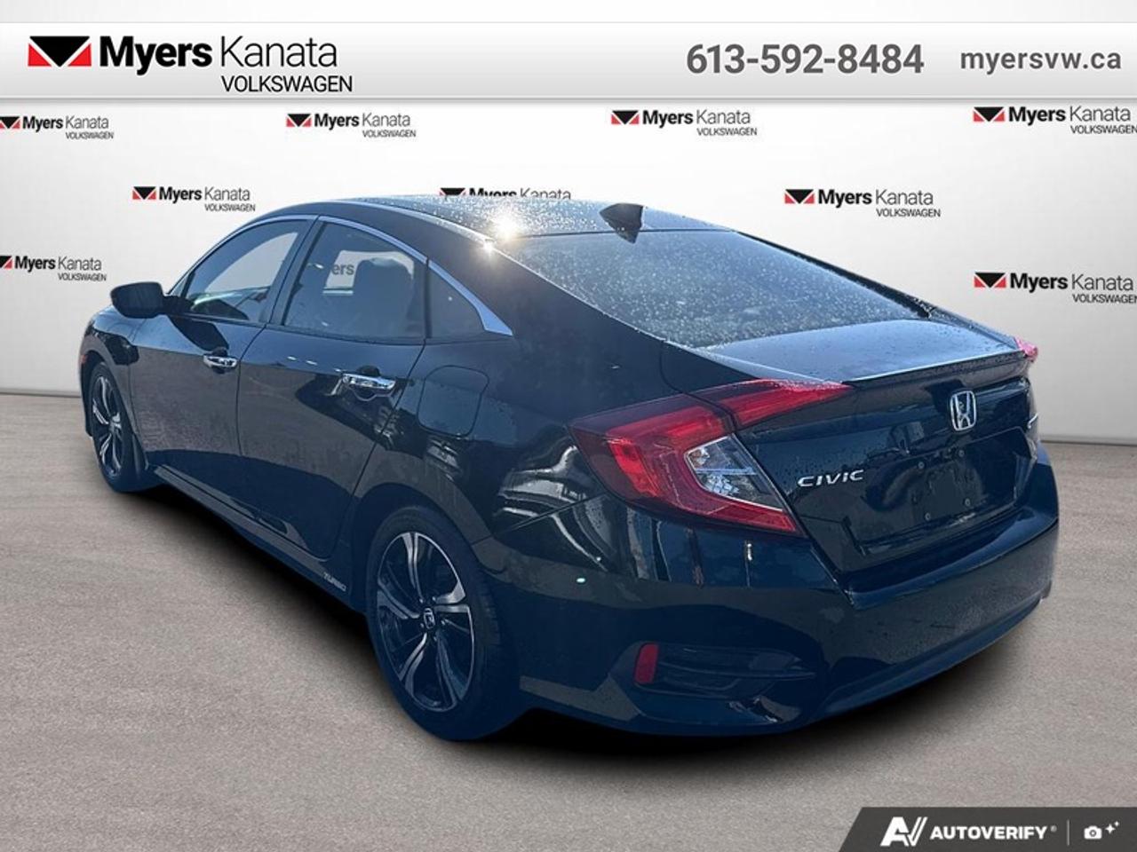 2018 Honda Civic Sedan Touring  - Leather Seats Photo