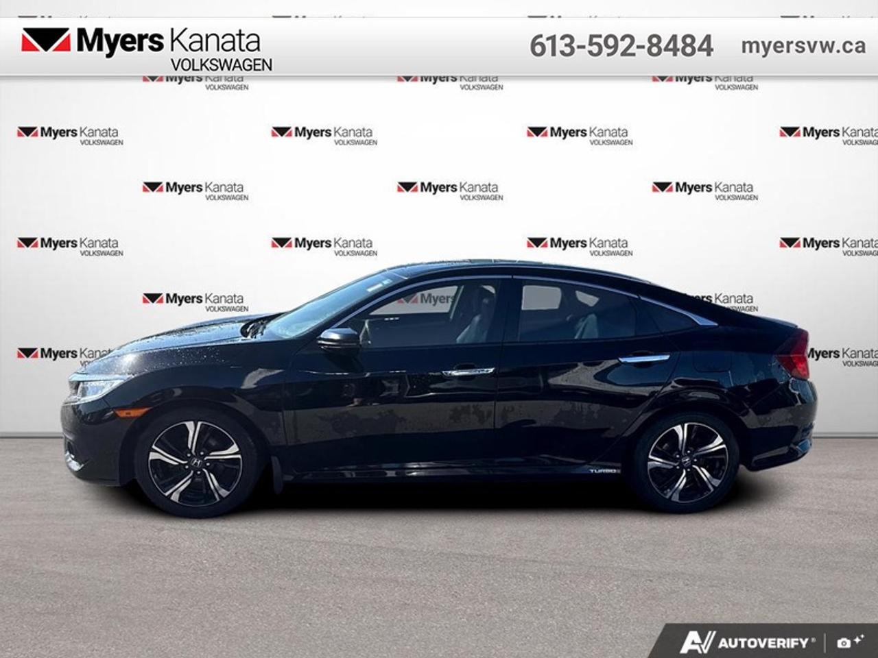 2018 Honda Civic Sedan Touring  - Leather Seats Photo