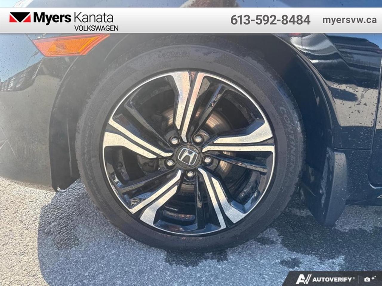 2018 Honda Civic Sedan Touring  - Leather Seats Photo