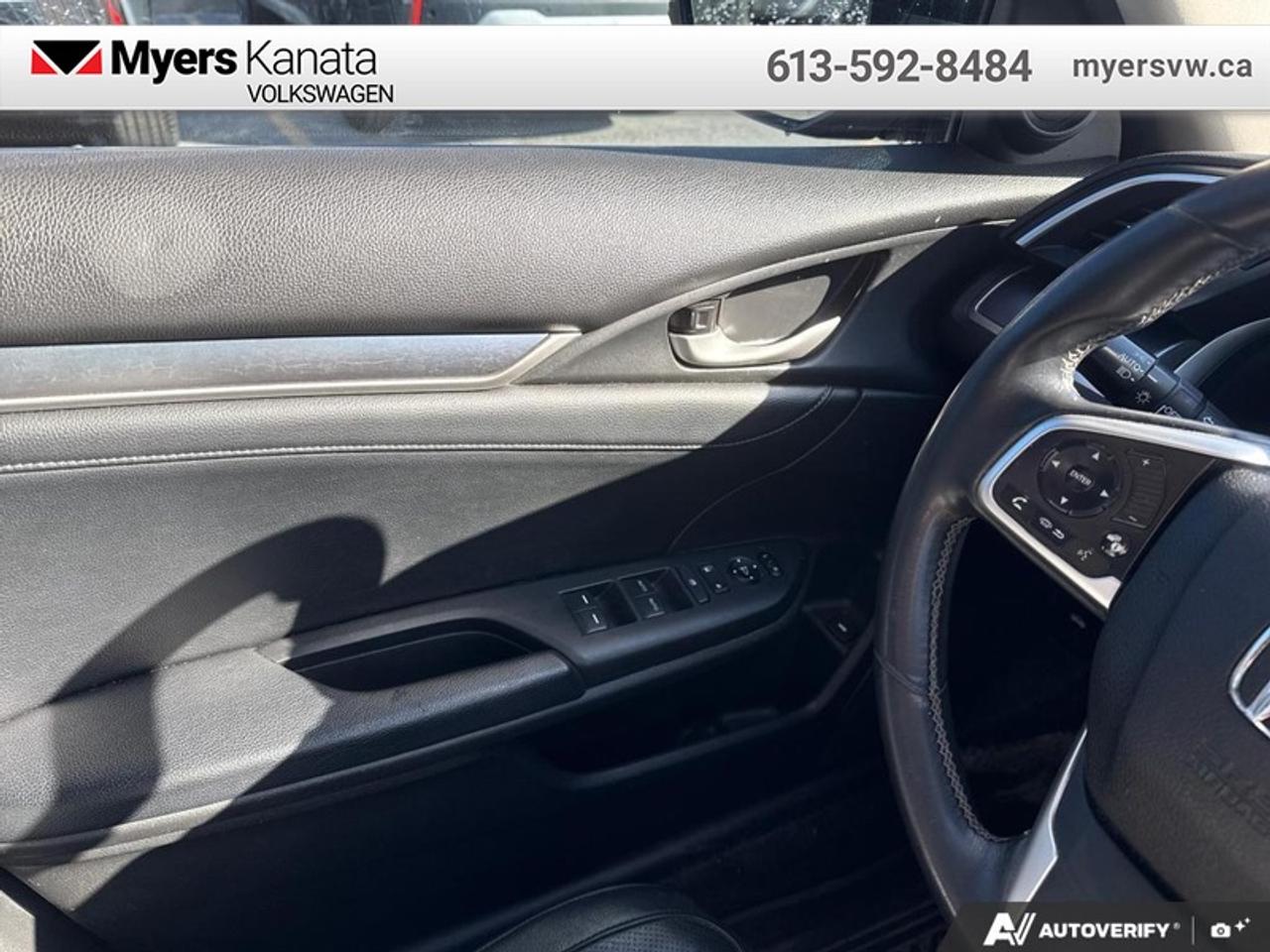 2018 Honda Civic Sedan Touring  - Leather Seats Photo