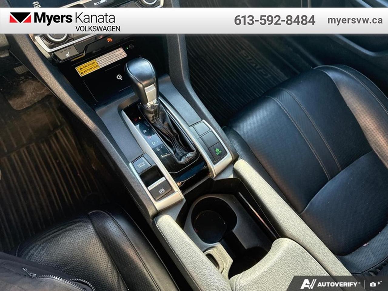 2018 Honda Civic Sedan Touring  - Leather Seats Photo