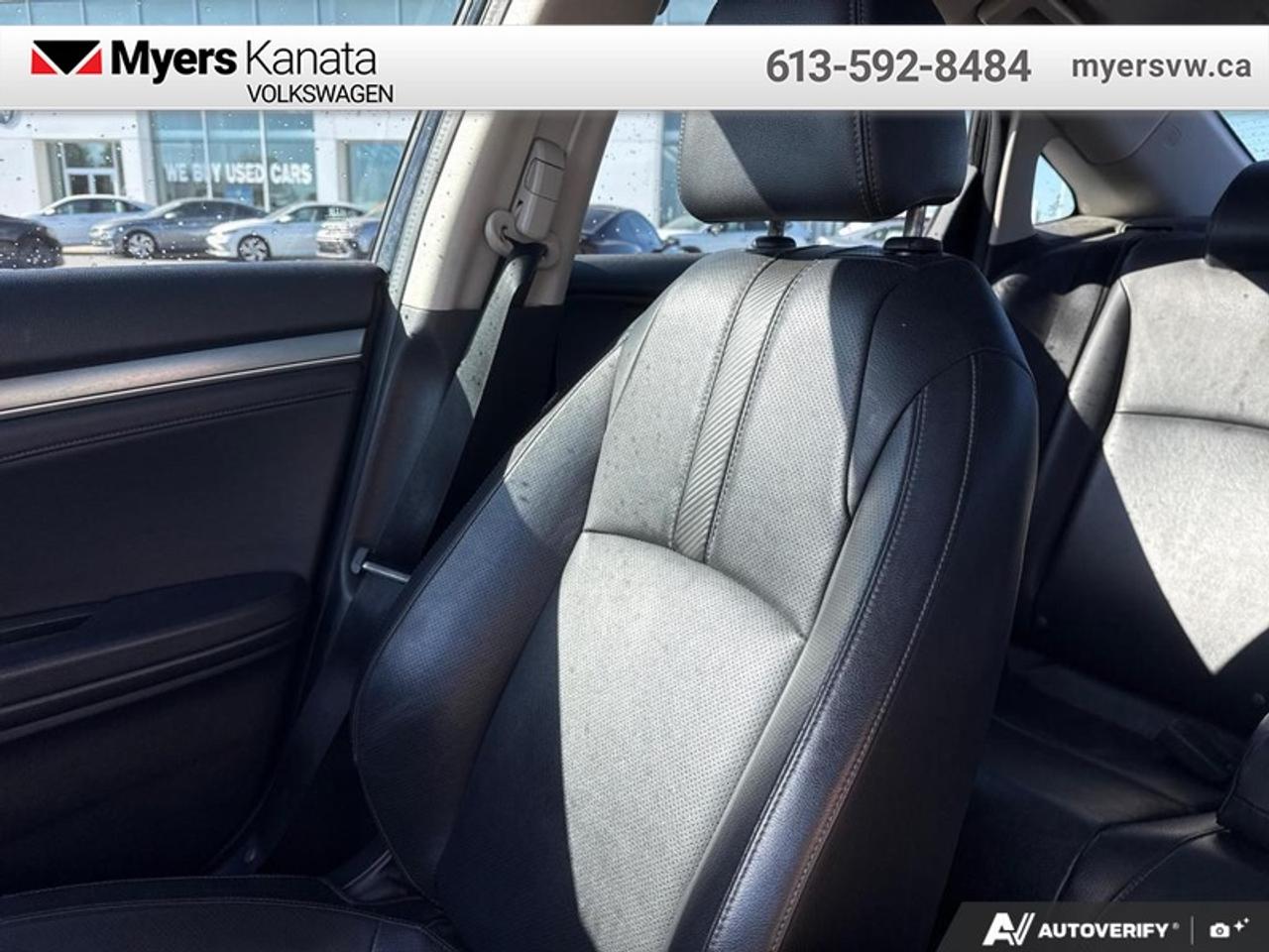 2018 Honda Civic Sedan Touring  - Leather Seats Photo