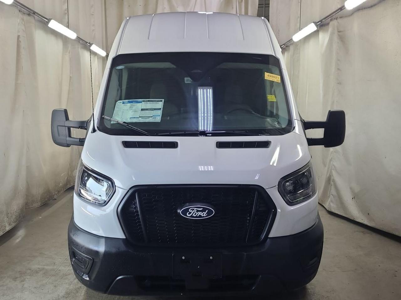 2026 Ford Transit Cargo Van BASE Photo3