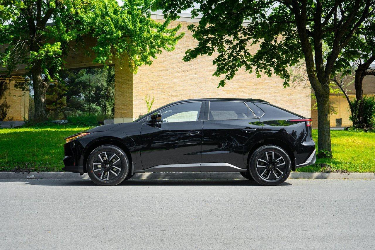2026 Toyota bZ XLE Photo