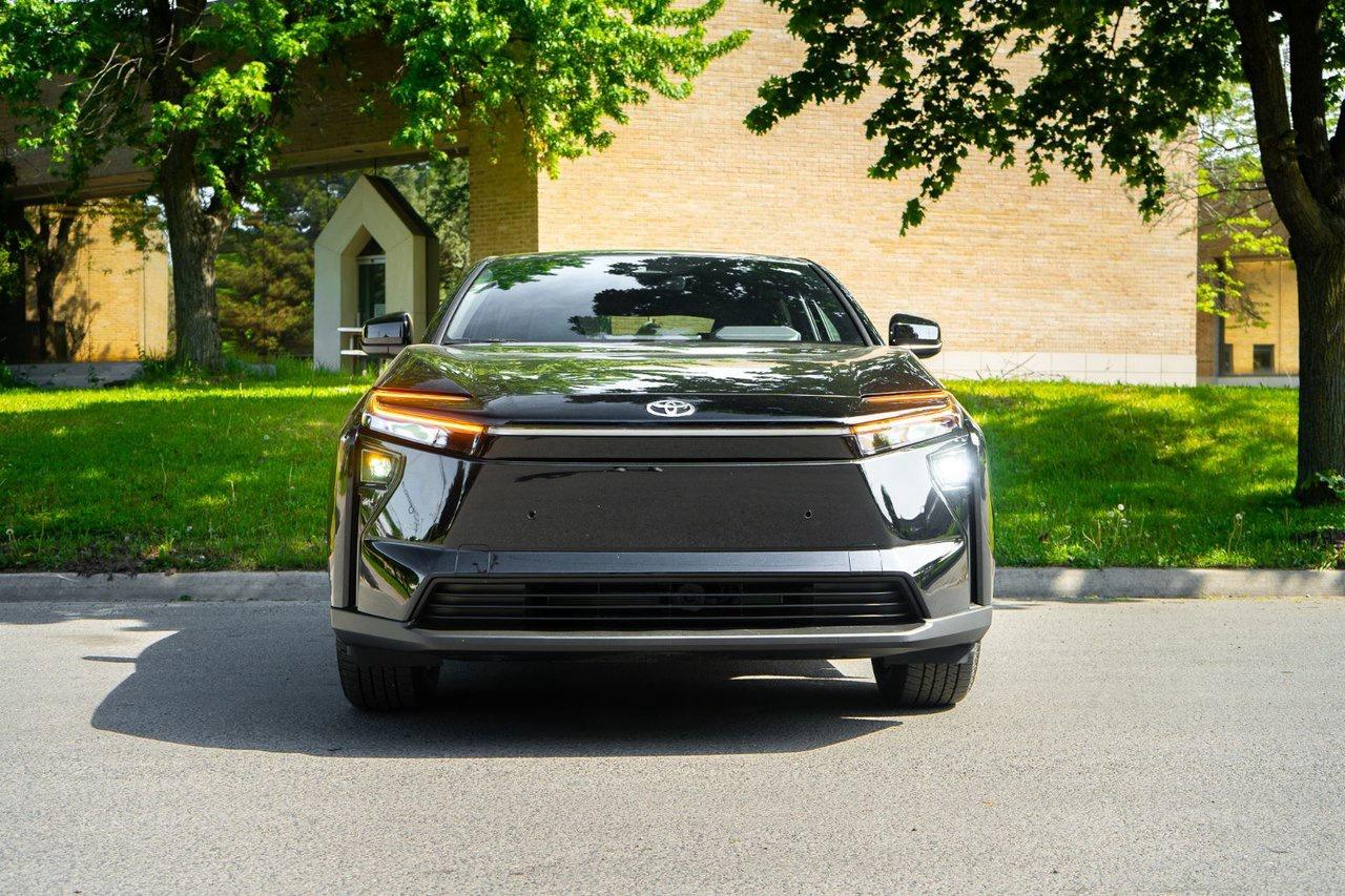 2026 Toyota bZ XLE Photo