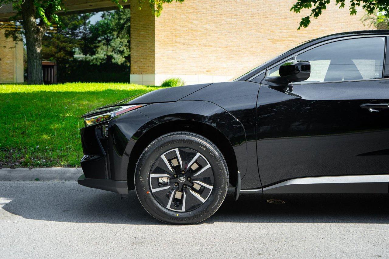 2026 Toyota bZ XLE Photo