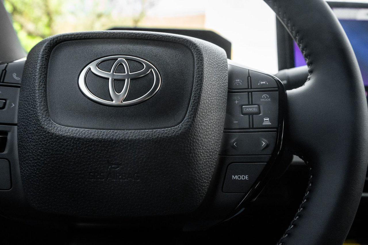 2026 Toyota bZ XLE Photo
