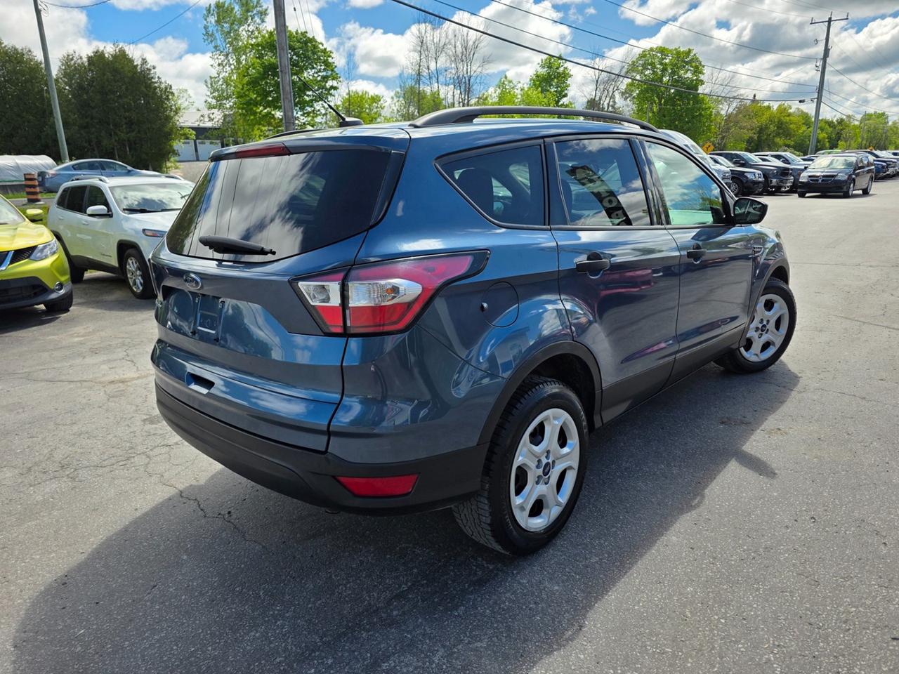 2018 Ford Escape S FWD Photo4