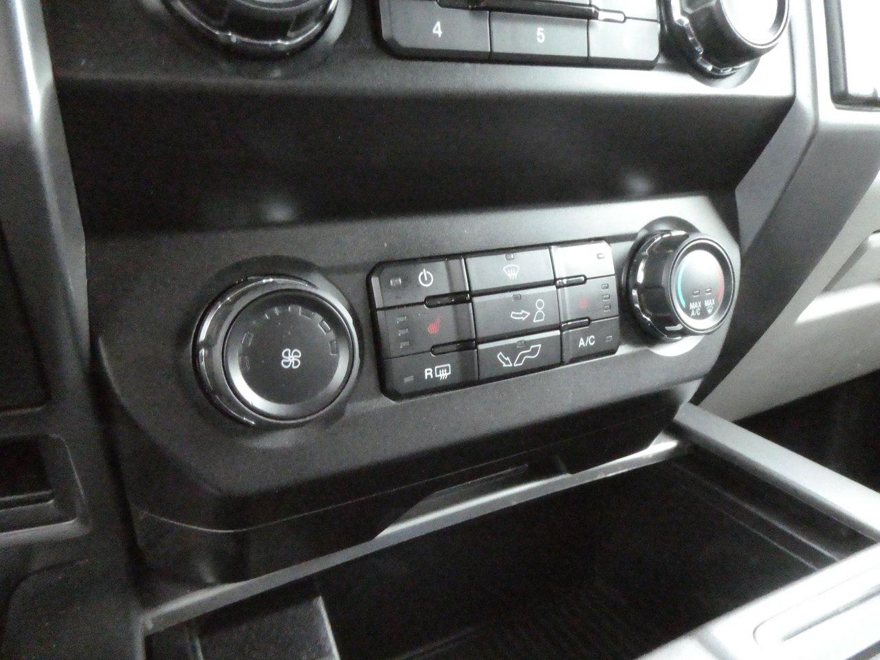 2019 Ford F-150 XLT | Heated Seats | Backup Cam | Nav | Photo