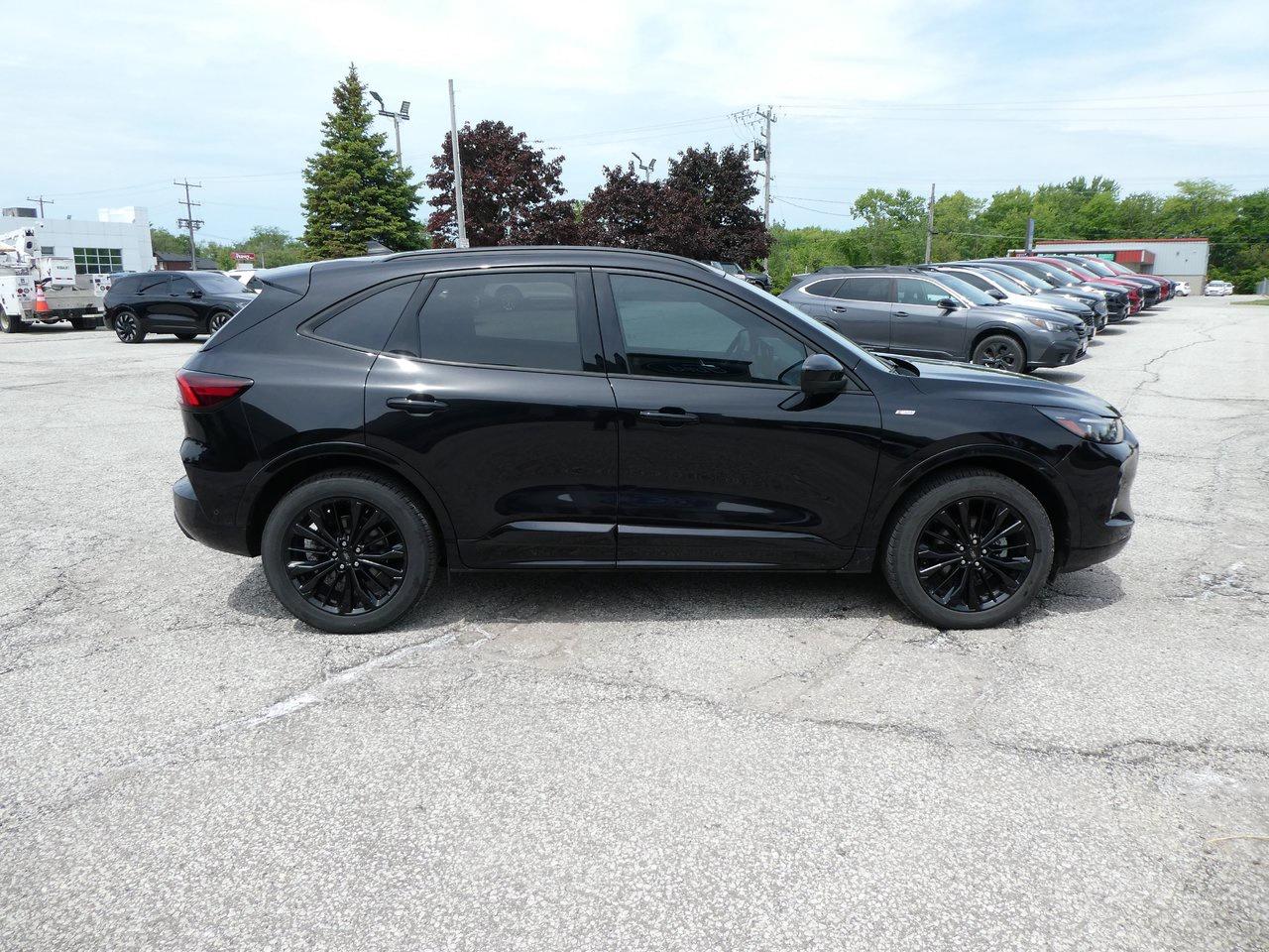 2023 Ford Escape ST-Line Elite | Heated Seats | Nav | Backup Cam | Photo