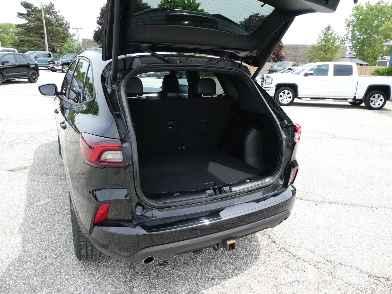 2023 Ford Escape ST-Line Elite | Heated Seats | Nav | Backup Cam | Photo