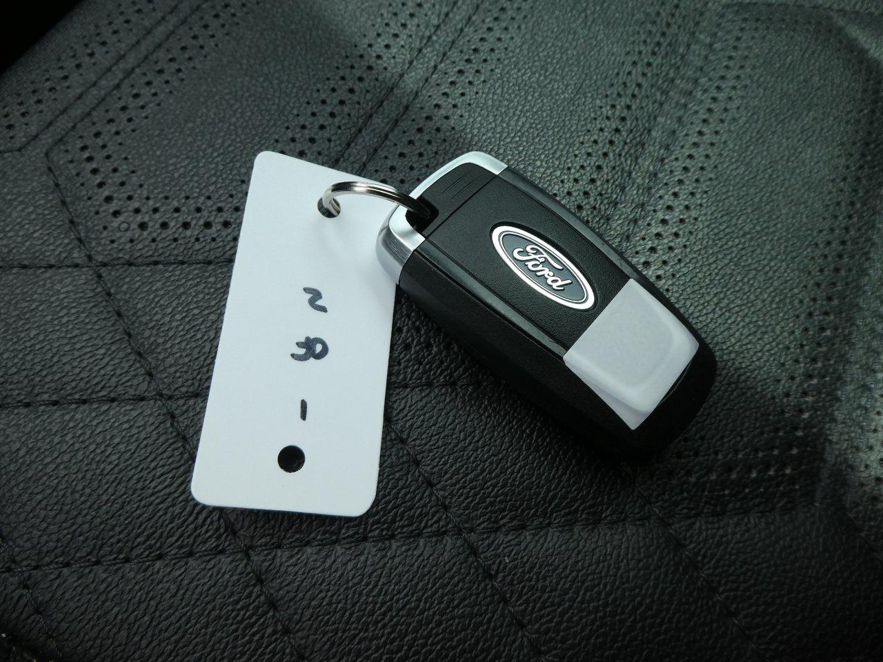 2023 Ford Escape ST-Line Elite | Heated Seats | Nav | Backup Cam | Photo