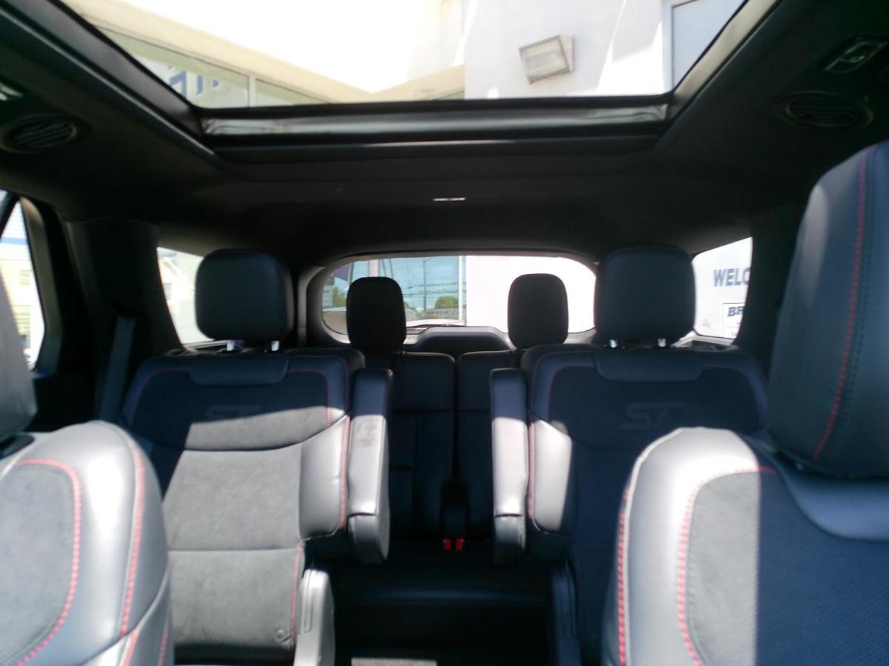 2026 Ford Explorer ST 4WD Photo