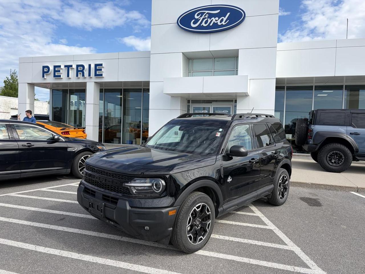 2025 Ford Bronco Sport Outer Banks Photo0