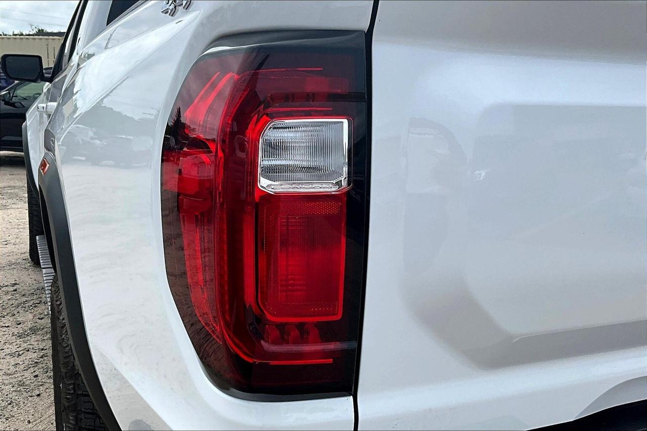 2024 GMC Canyon  Photo