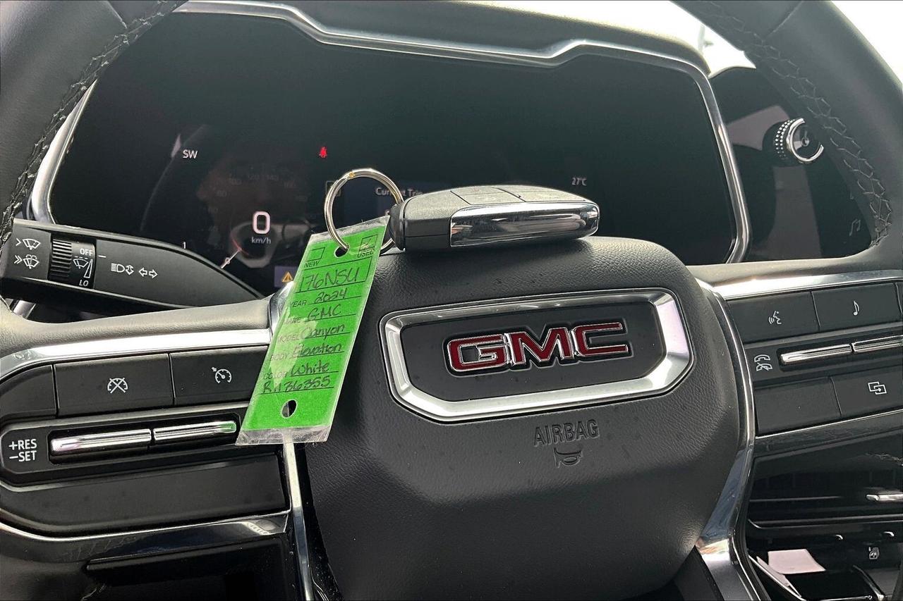 2024 GMC Canyon  Photo