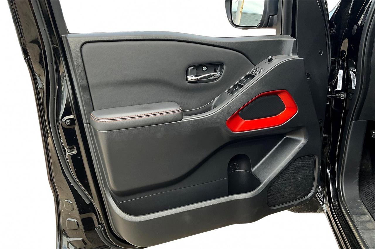 2024 Nissan Frontier V6 | 4X4 | CREW CAB | LOADED Photo