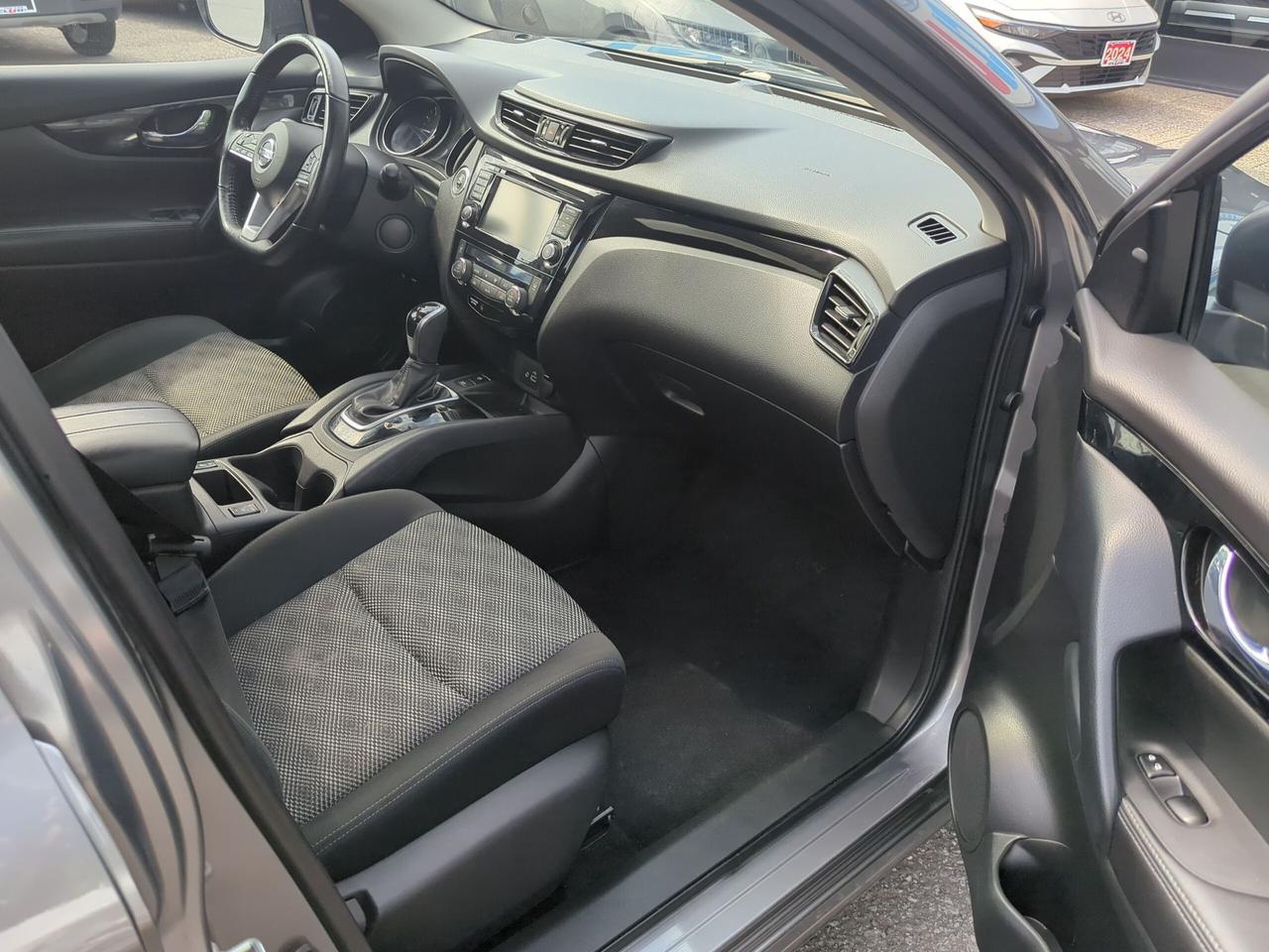 2023 Nissan Qashqai SV AWD