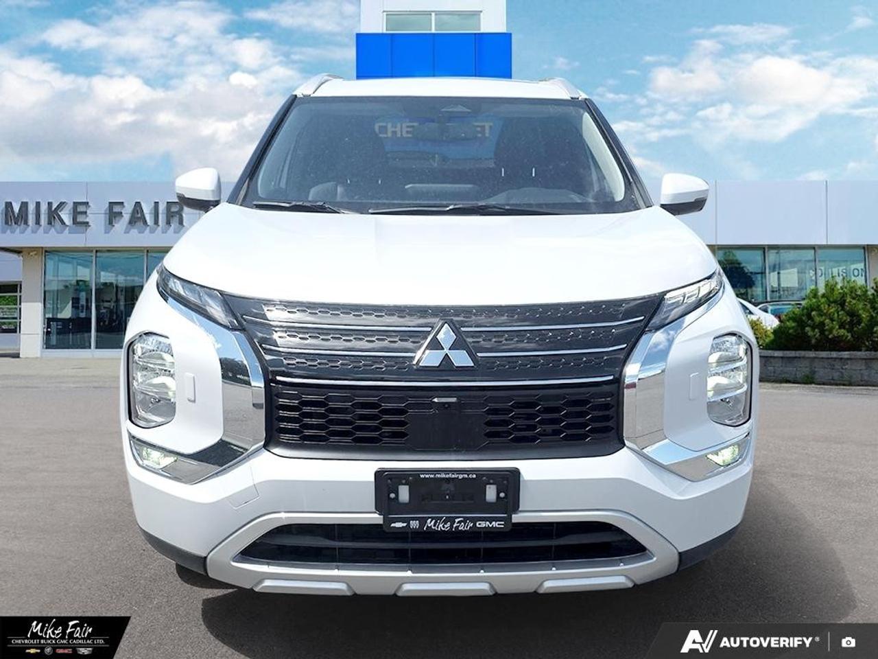 2025 Mitsubishi Outlander Plug-In Hybrid  Photo