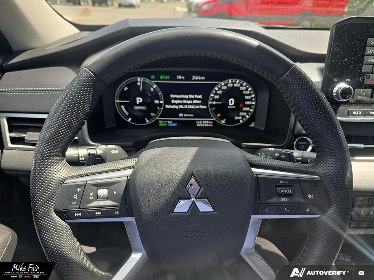 2025 Mitsubishi Outlander Plug-In Hybrid  Photo