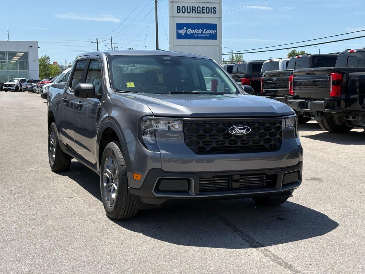 2026 Ford Maverick XLT AWD SuperCrew Photo3
