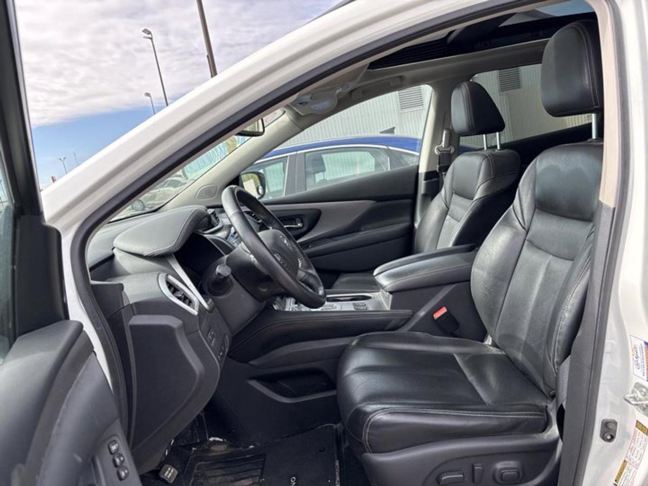 2021 Nissan Murano AWD Midnight Edition | 360 Camera | Panoramic Roof | Leather Seats Photo2