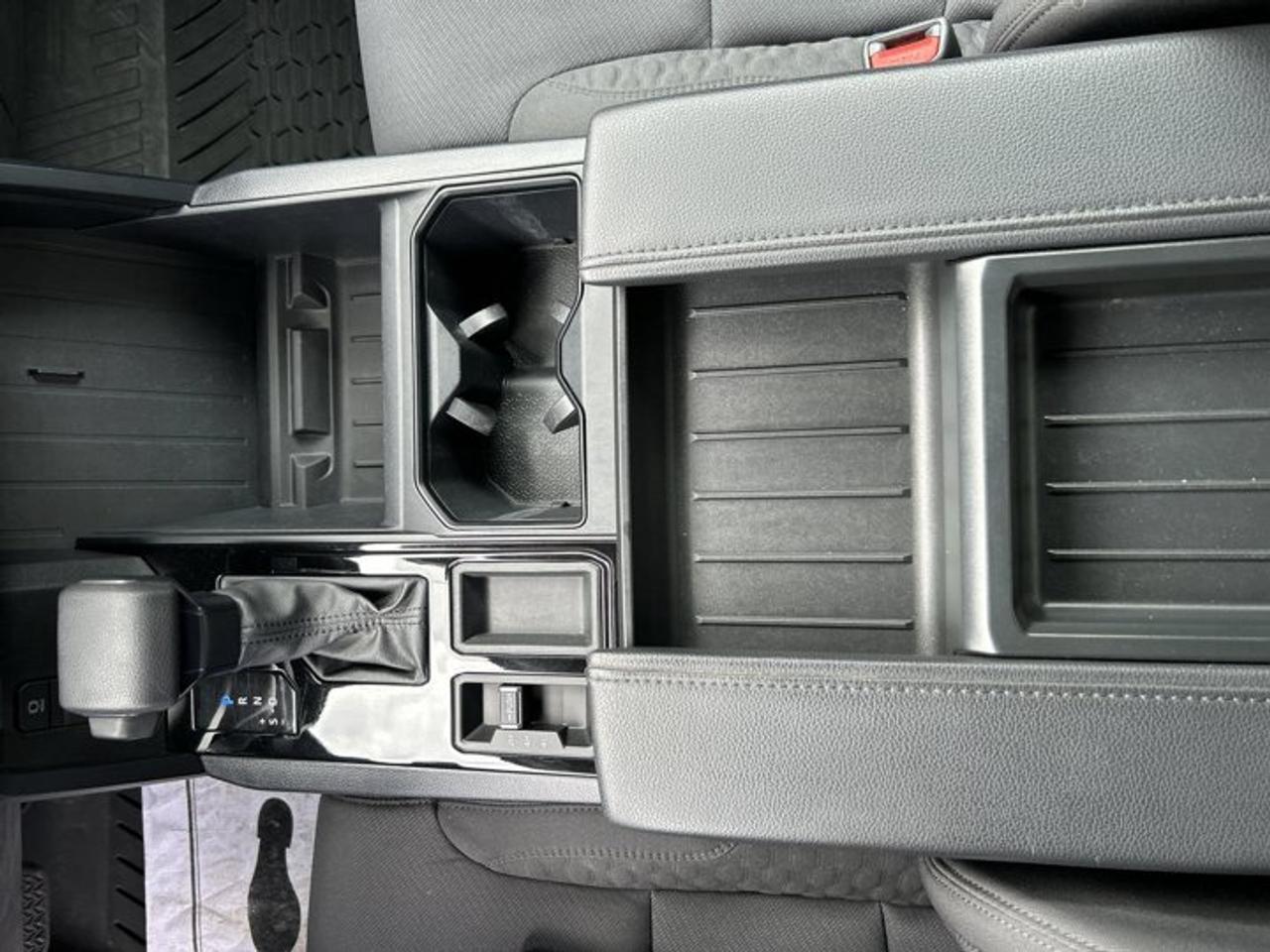 2023 Toyota Tundra SR Double Cab 4x4 | No Accidents Photo