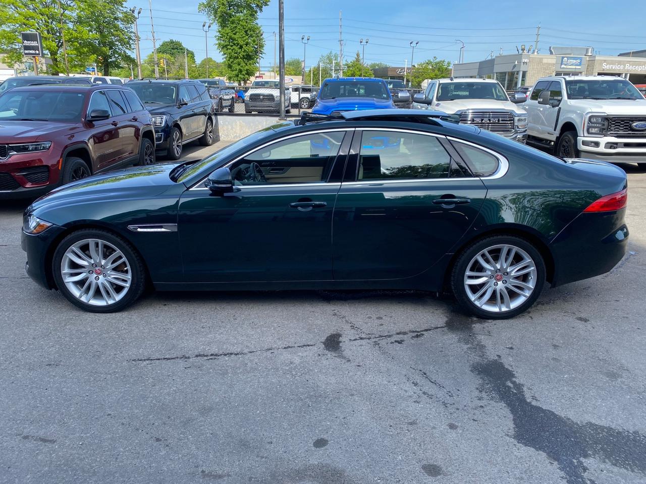 2017 Jaguar XF 35t Prestige | AWD | NAV | Sunroof Photo