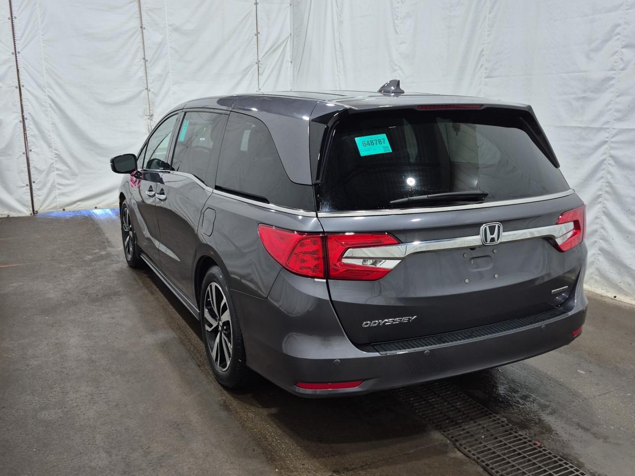 2019 Honda Odyssey TOURING | NO ACCIDENTS | ONE OWNER Photo