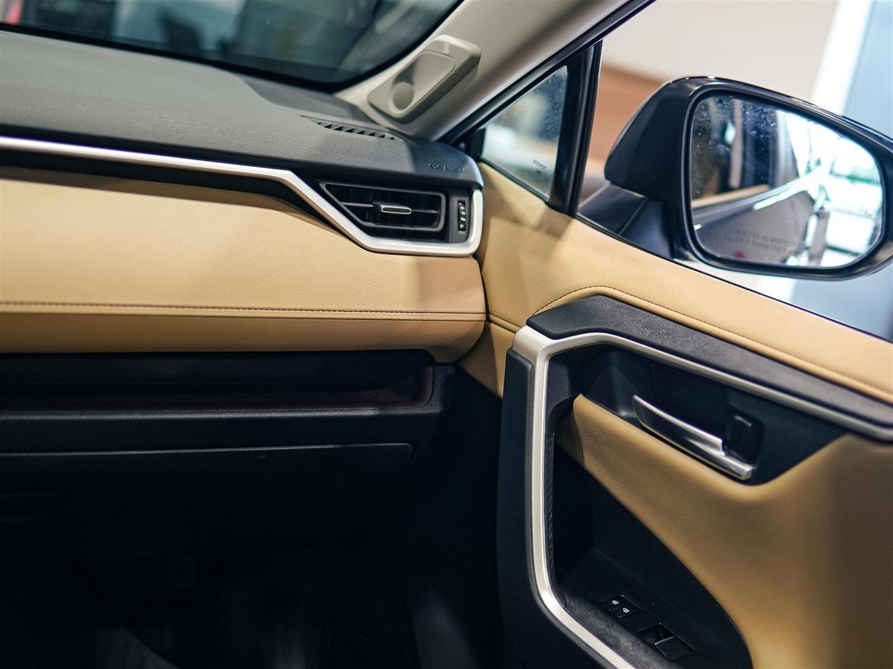 2019 Toyota RAV4 ** SALE PENDING BY AMIT ** Photo