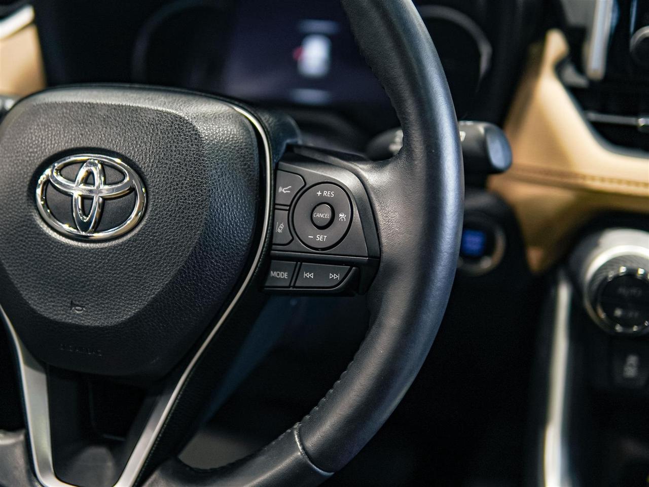 2019 Toyota RAV4 ** SALE PENDING BY AMIT ** Photo
