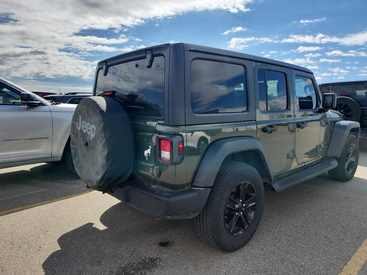 2021 Jeep Wrangler UNLIMITED SPORT ALTITUDE | 4X4 | 2 TOPS | NO ACCIDENTS Photo