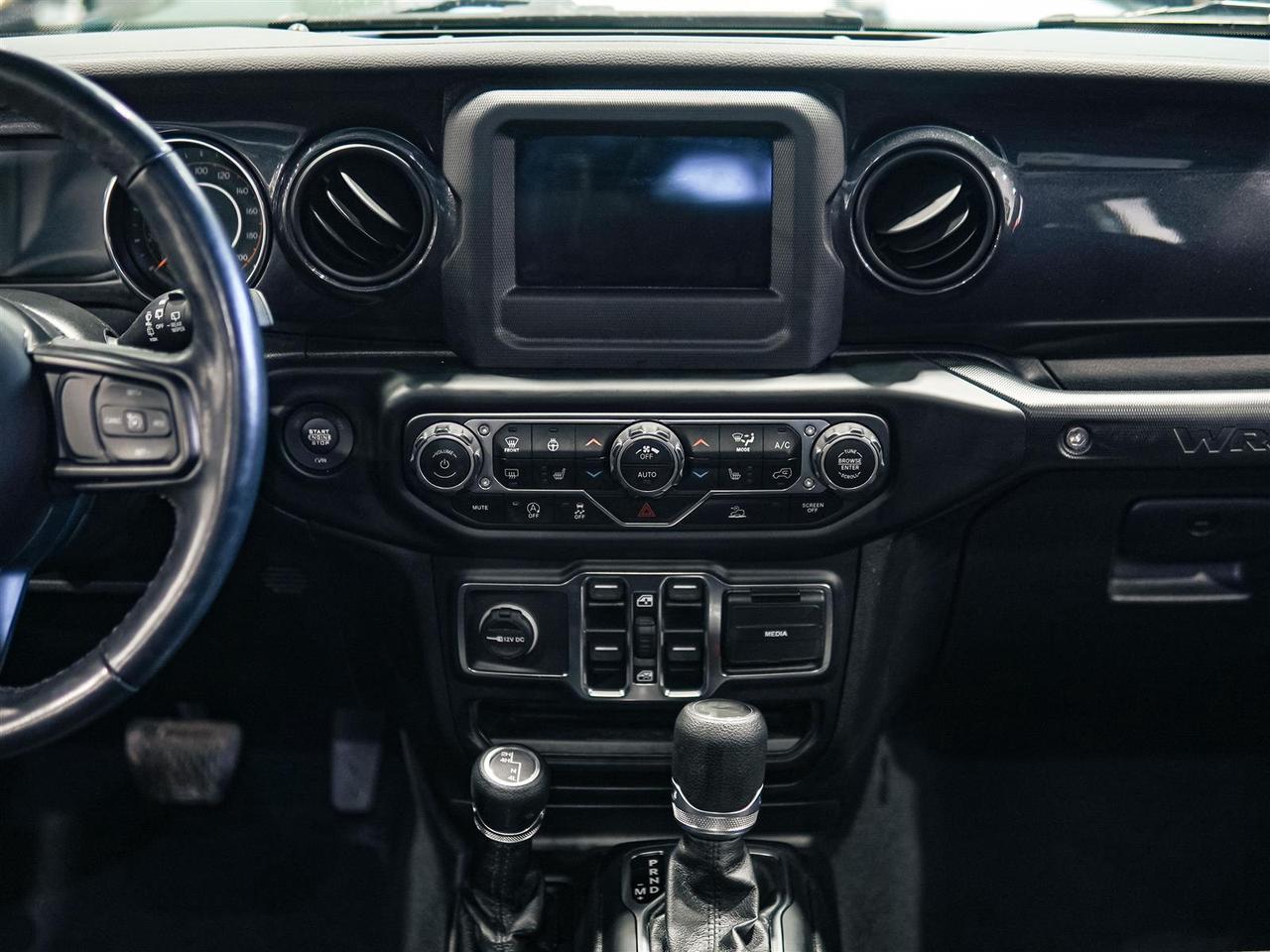 2021 Jeep Wrangler UNLIMITED SPORT ALTITUDE | 4X4 | 2 TOPS | NO ACCIDENTS Photo