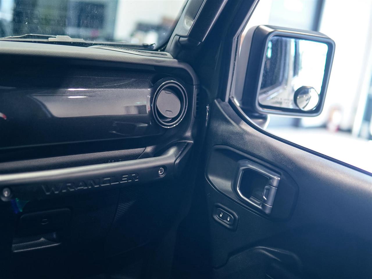 2021 Jeep Wrangler UNLIMITED SPORT ALTITUDE | 4X4 | 2 TOPS | NO ACCIDENTS Photo