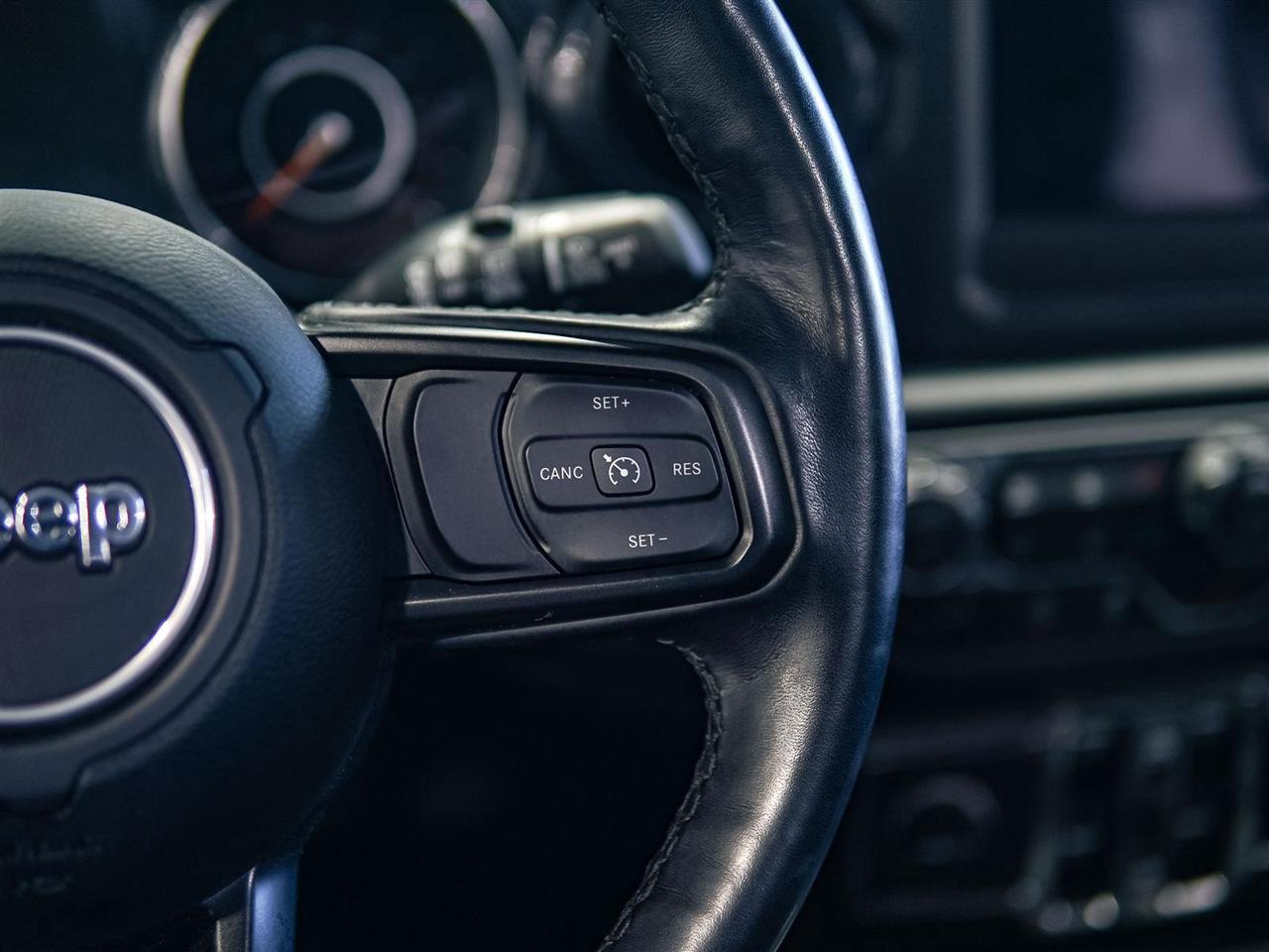 2021 Jeep Wrangler UNLIMITED SPORT ALTITUDE | 4X4 | 2 TOPS | NO ACCIDENTS Photo