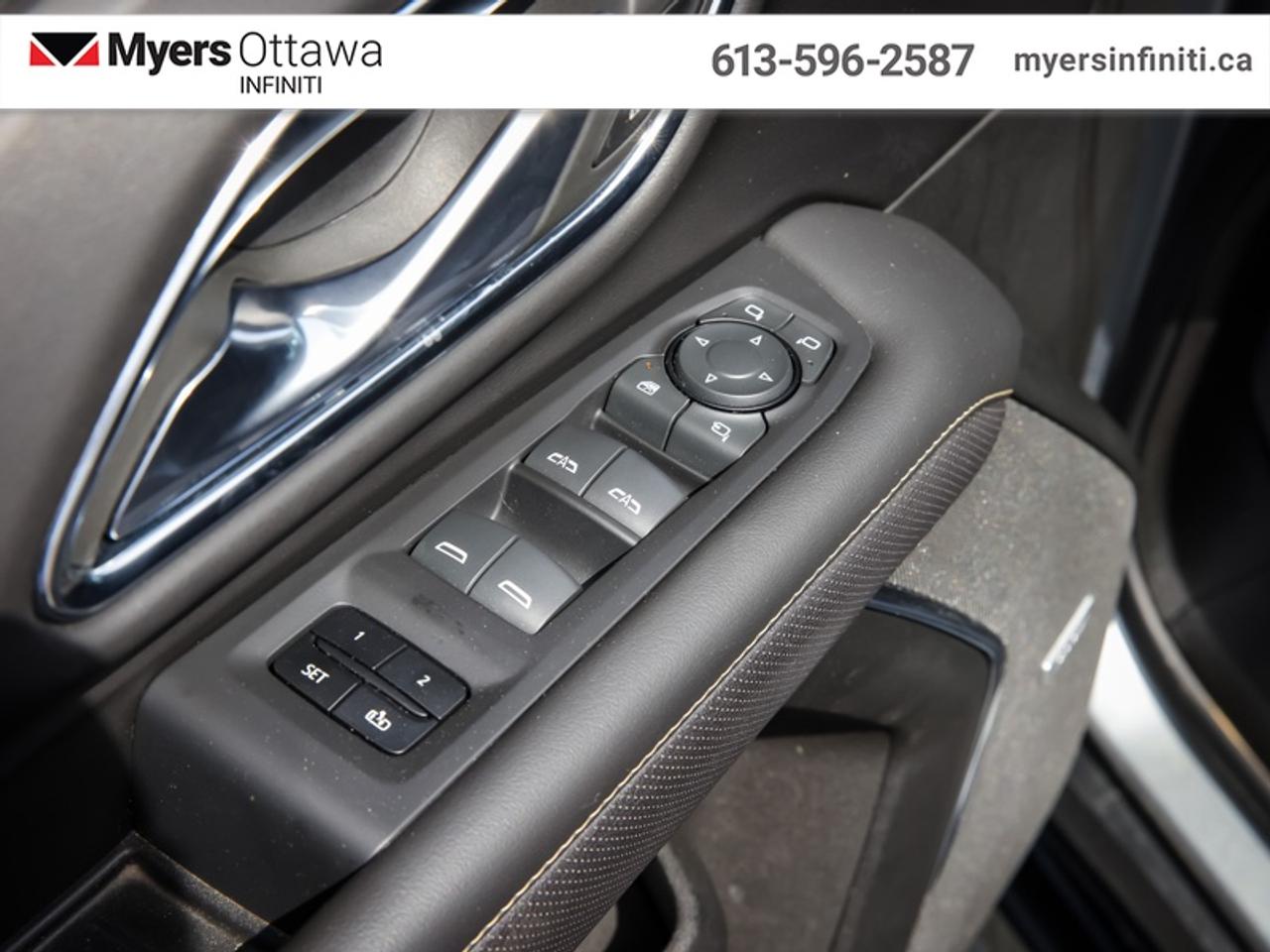 2023 GMC Yukon SLT  - Leather Seats -  Cooled Seats Photo