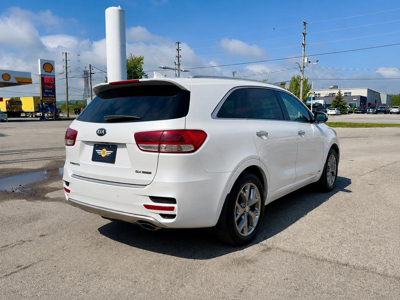 2016 Kia Sorento SX - DEALER SERVICED Photo