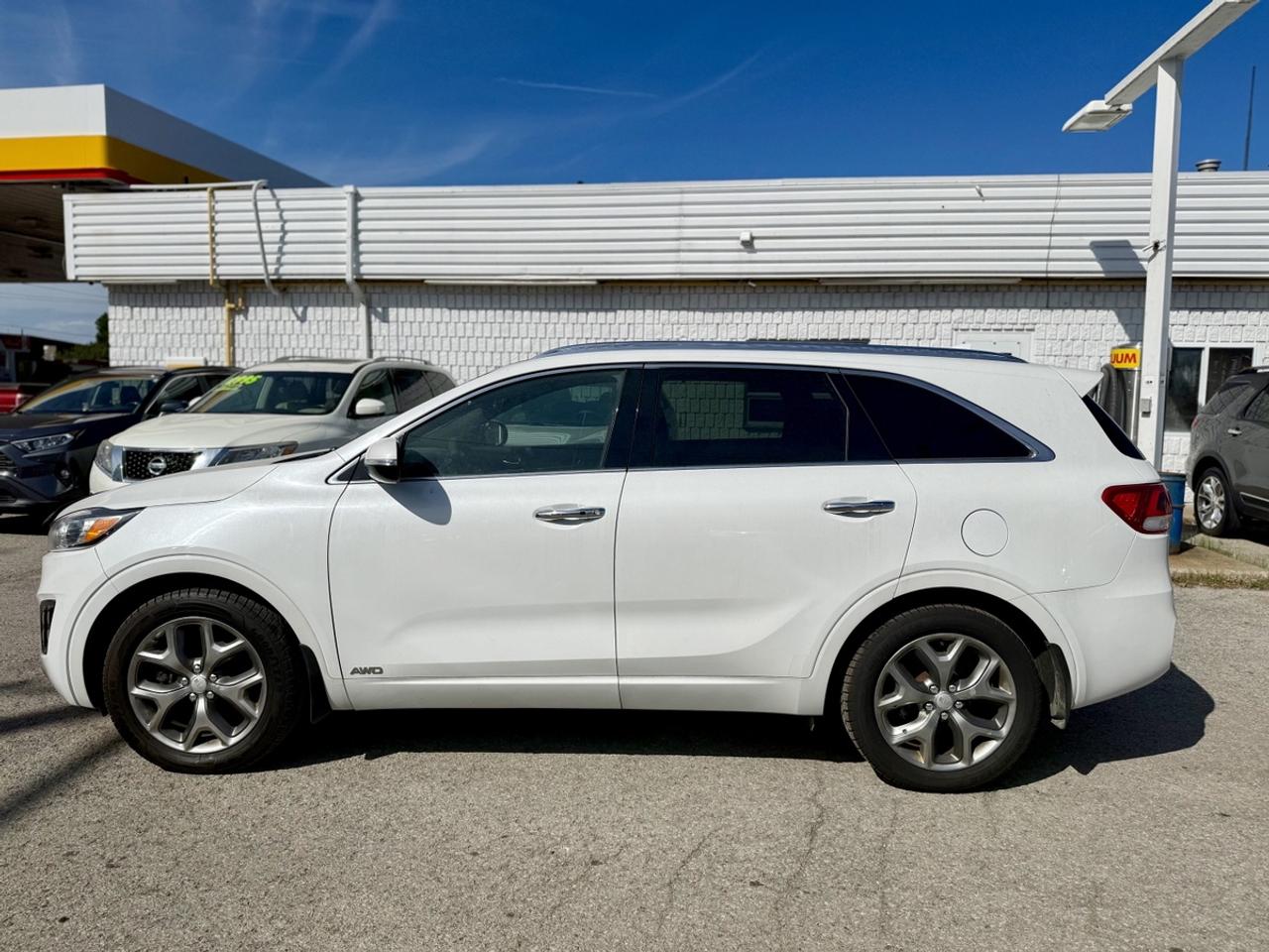 2016 Kia Sorento SX - DEALER SERVICED Photo2