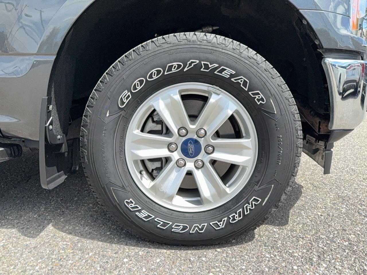 2020 Ford F-150 XLT Photo