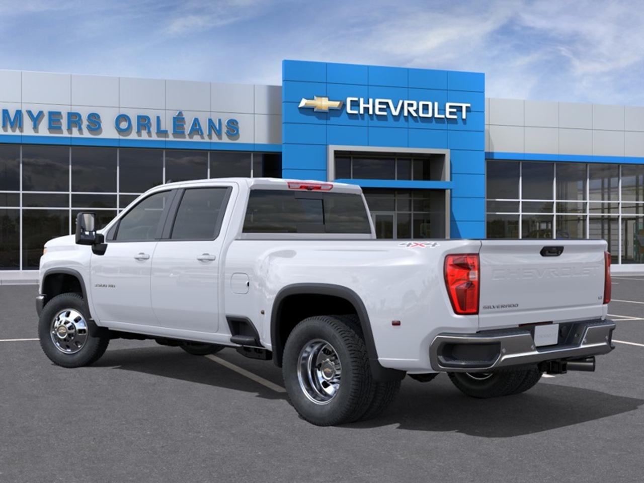 2026 Chevrolet Silverado 3500HD LT  - Leather Seats Photo