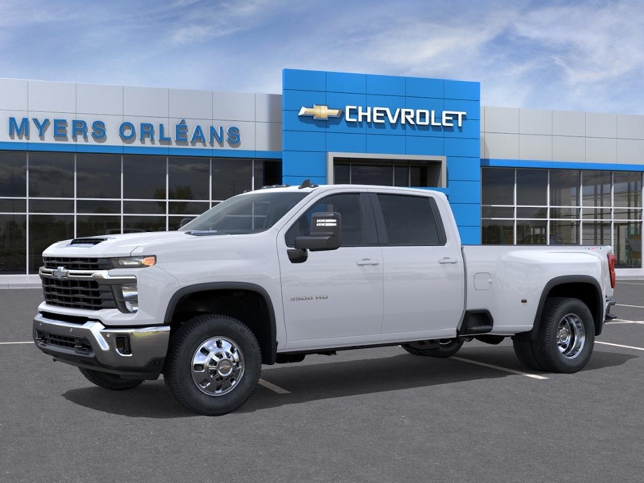 2026 Chevrolet Silverado 3500HD LT  - Leather Seats Photo