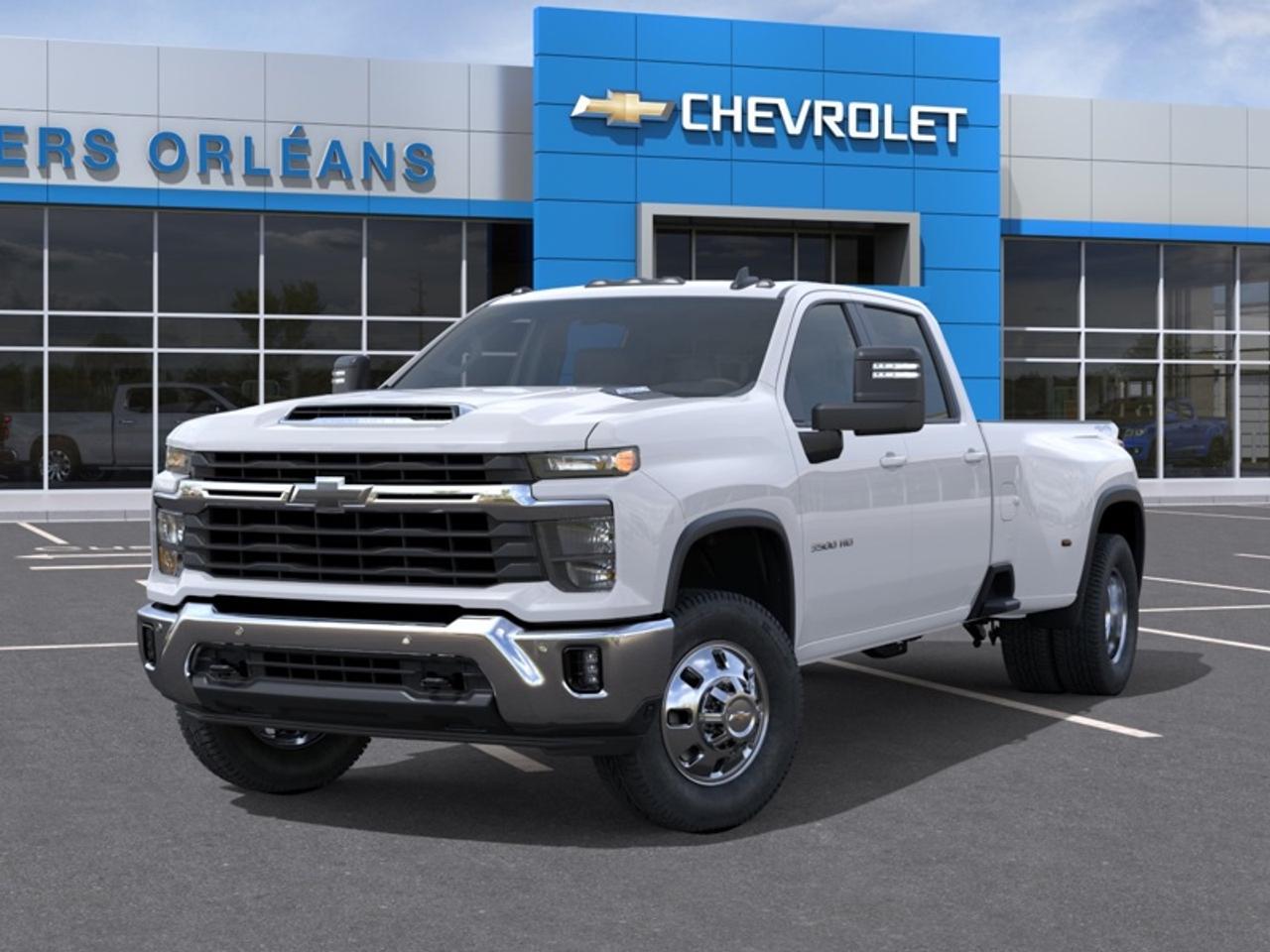 2026 Chevrolet Silverado 3500HD LT  - Leather Seats Photo
